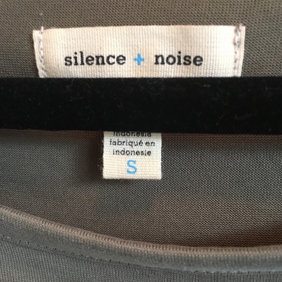 Urban Outfitters Freya Pocket Tee - Picture 4 of 4